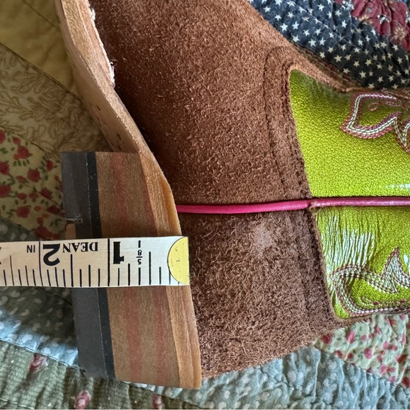 NWT Ariat Women's Futurity Boon Western Boot Cognac Roughout Size 5.5 - Picture 10 of 16